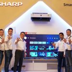 A - Manajemen Sharp Indonesia memperkenalkan SHARP Android TV dengan Google Assistant yang pintar dan mampu memenuhi berbagai kebutuhan konsumen