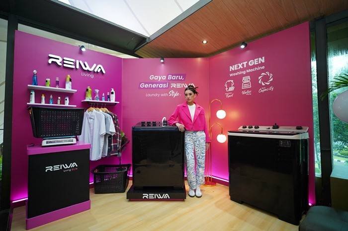 Foto Produk Reiwa Twin Tub Next Gen Washing Machine (2)