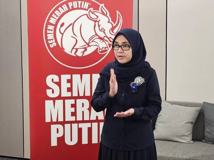 Nyiayu Chairunnikma, Head Of Marketing Pt Cemindo Gemilang Tbk (2)